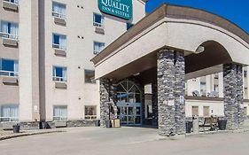 Quality & Grande Prairie 3*